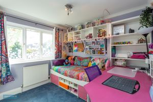 Bedroom- click for photo gallery
